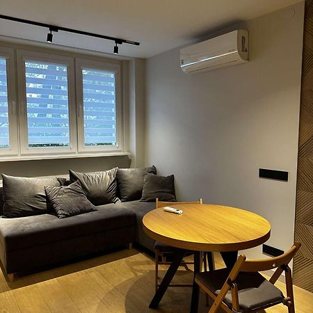 Apartament- Metro Trocka Варшава Экстерьер фото