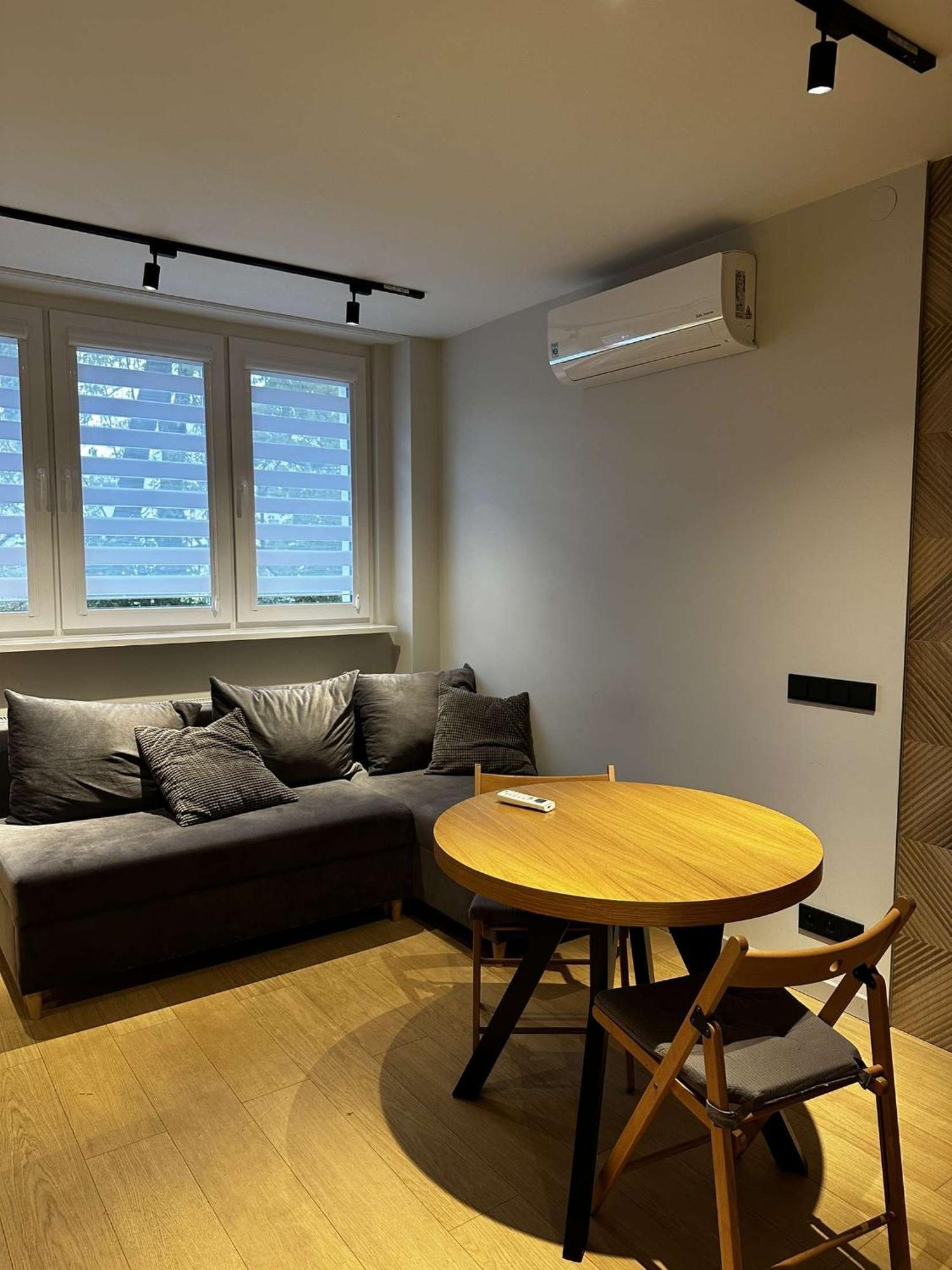 Apartament- Metro Trocka Варшава Экстерьер фото